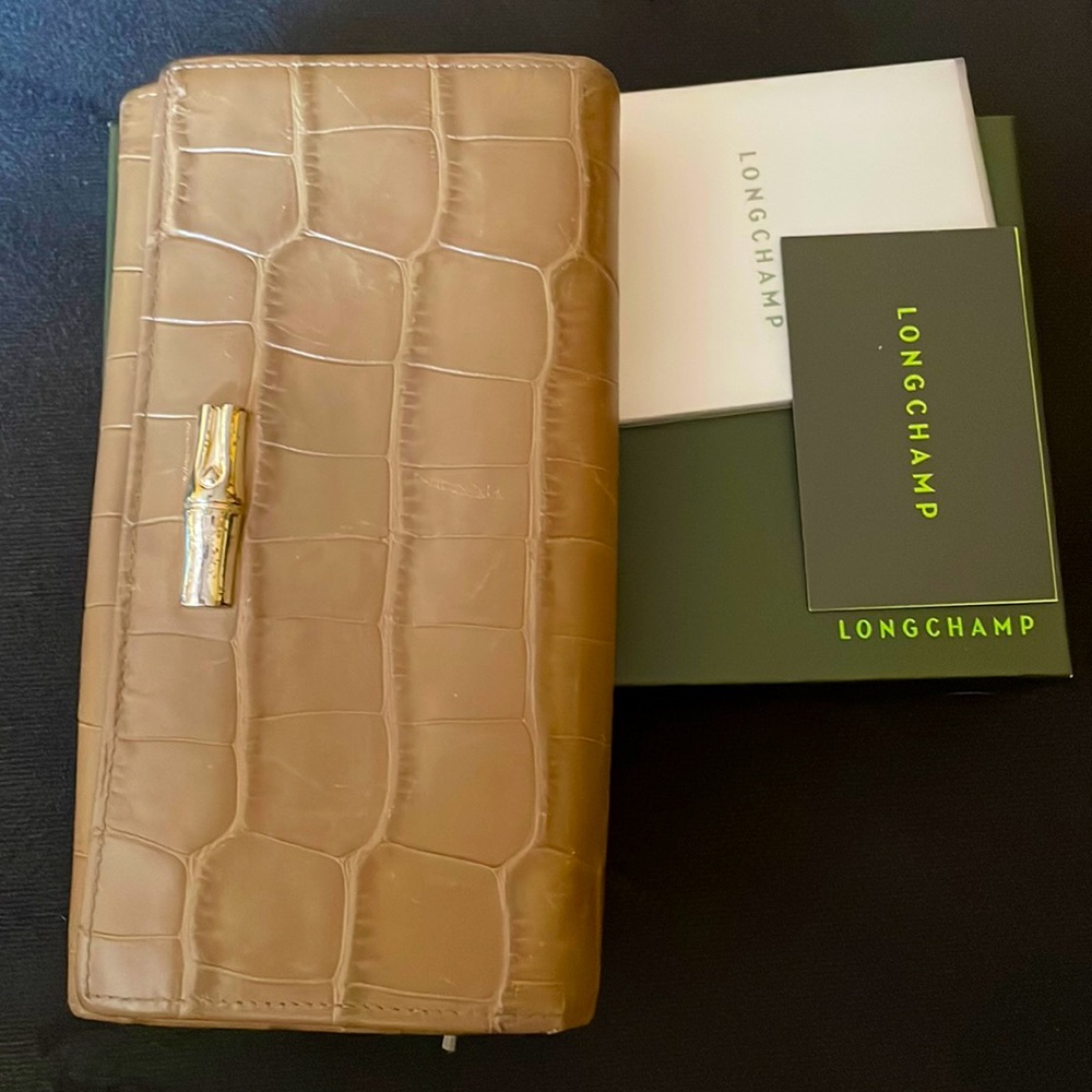 Longchamp wallet